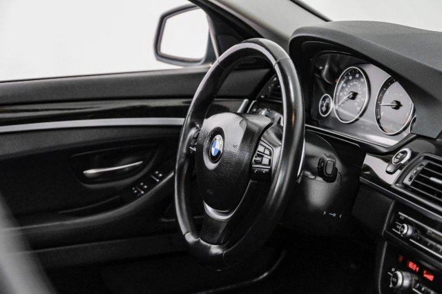 Used 2016 BMW 535i xDrive Sedan AWD/4WD image 11