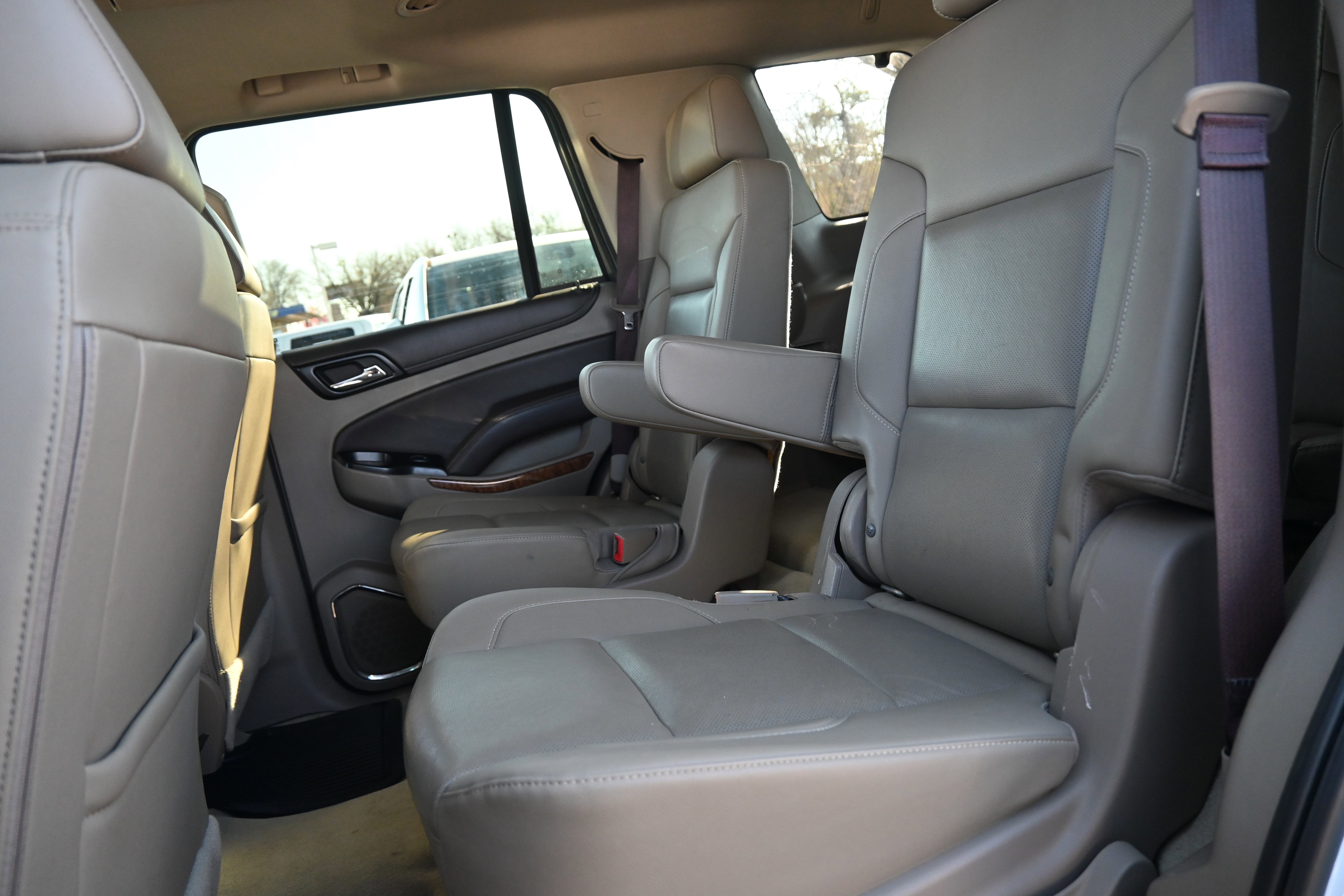 Used 2018 Chevrolet Tahoe Premier image 30