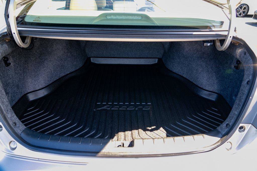Used 2015 Honda Accord EX-L image 29
