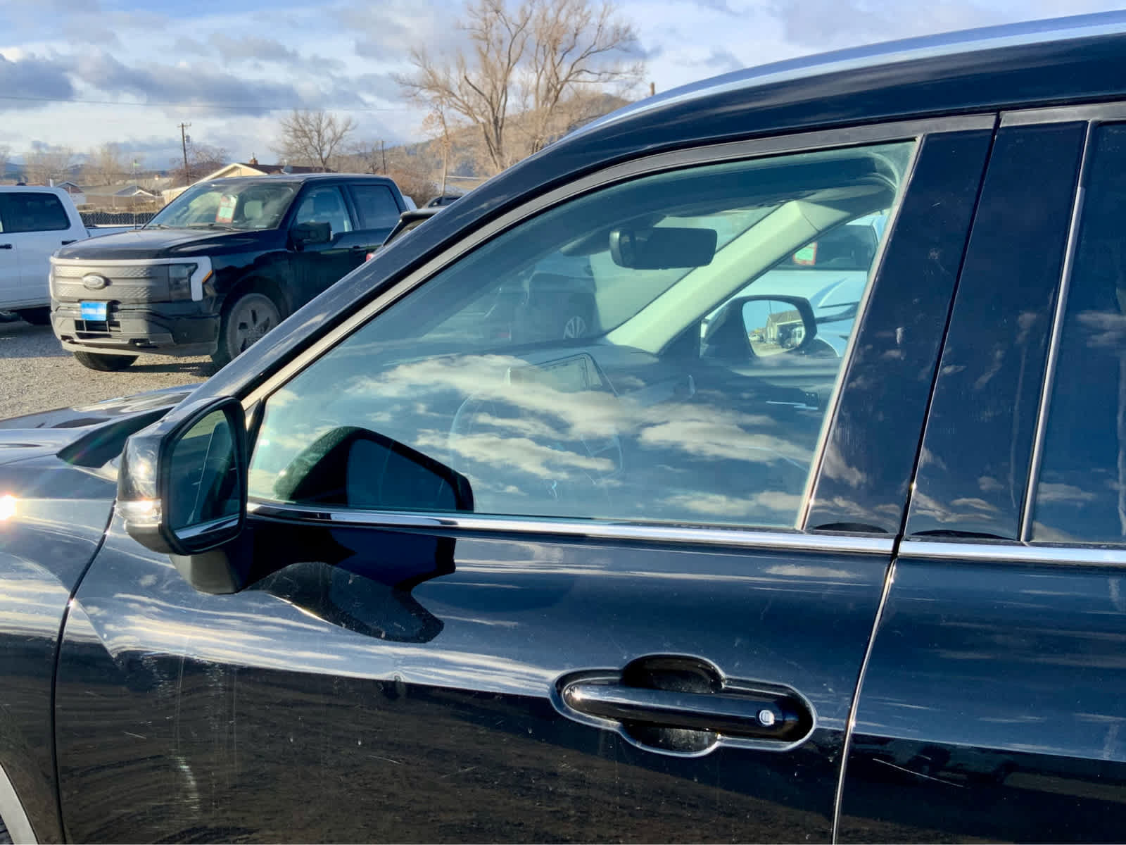 Used 2021 Toyota Highlander XLE image 11