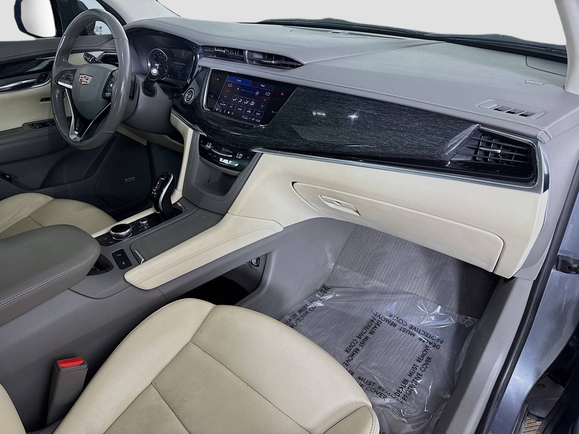 Used 2022 Cadillac XT6 Premium Luxury FWD image 28