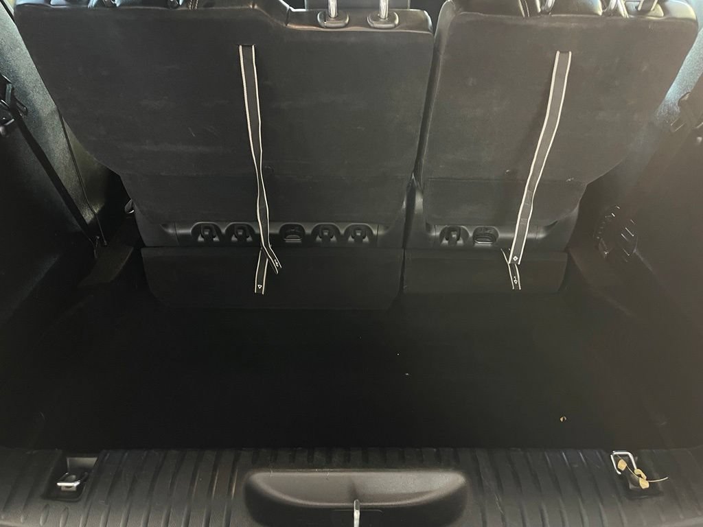 Used 2025 Chrysler Pacifica Select FWD image 15
