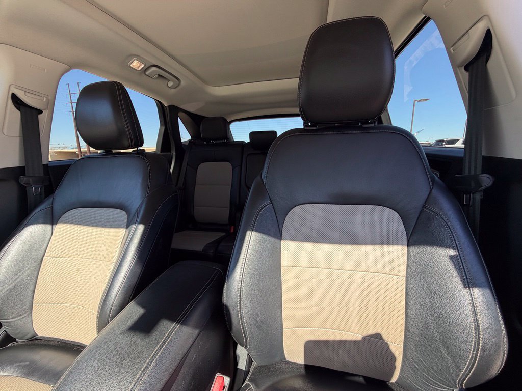 Used 2021 Ford Escape Titanium w/ Titanium Elite Package AWD/4WD image 12