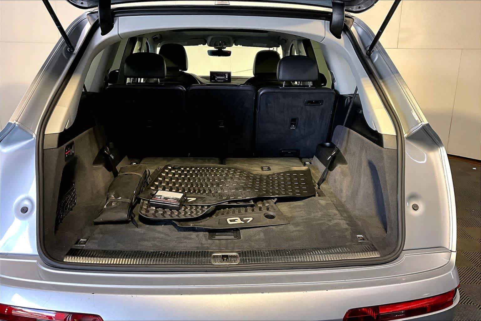 Used 2019 Audi Q7 3.0T Premium Plus w/ Premium Plus Package AWD/4WD image 35