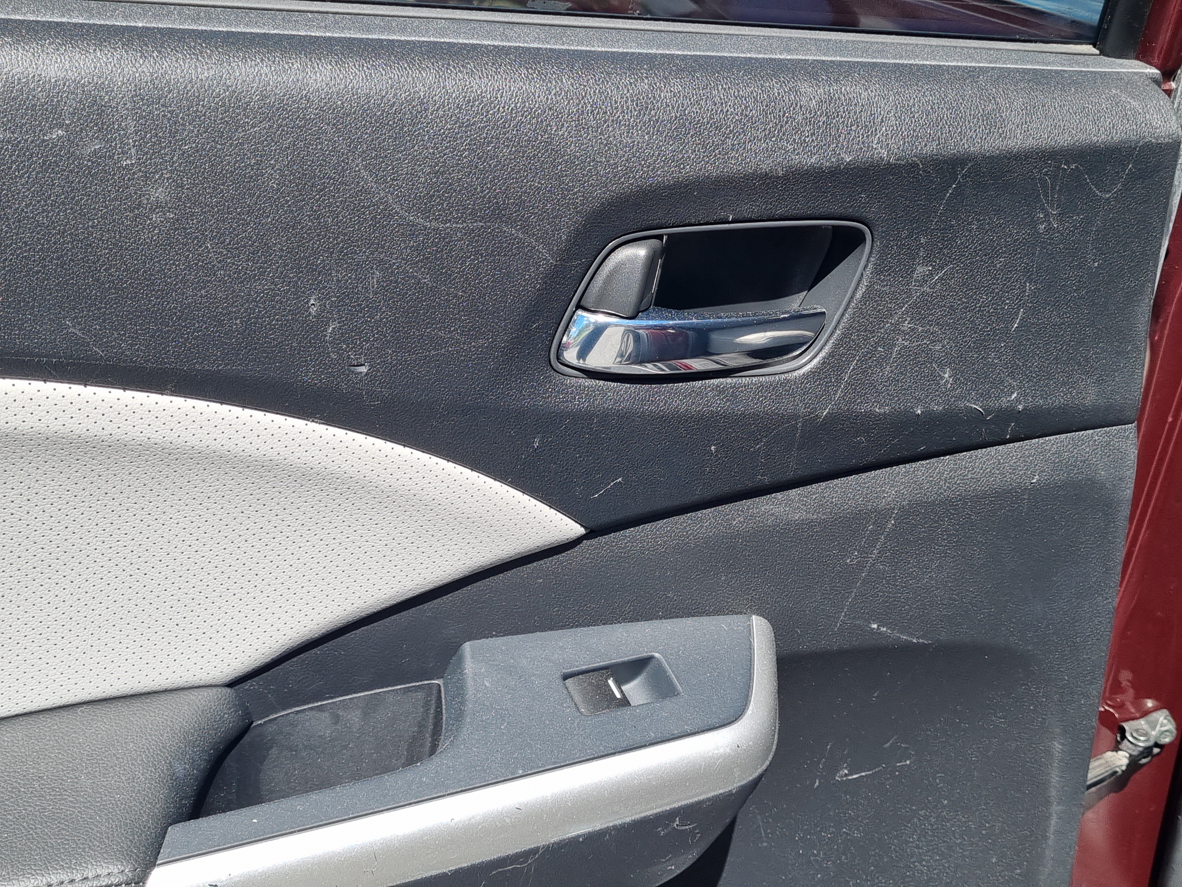 Used 2015 Honda CR-V Touring image 16
