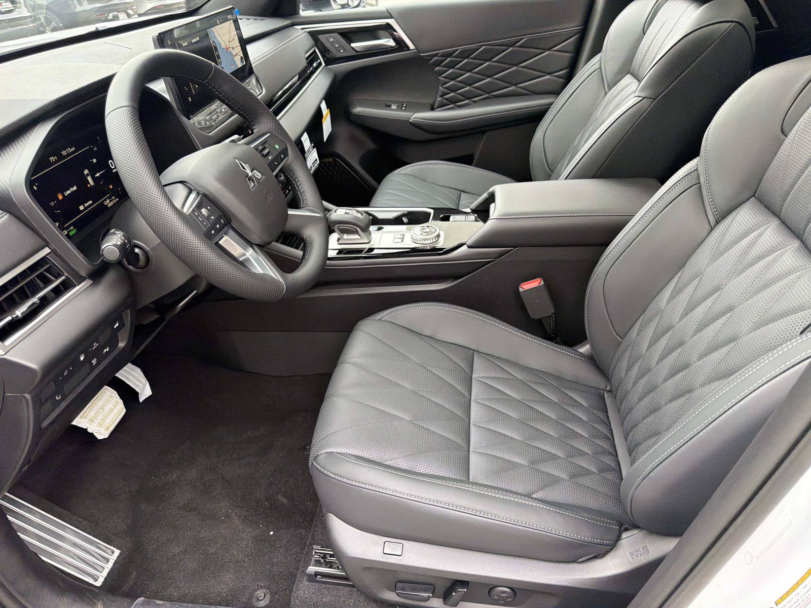 New 2026 Mitsubishi Outlander SEL AWD/4WD image 16