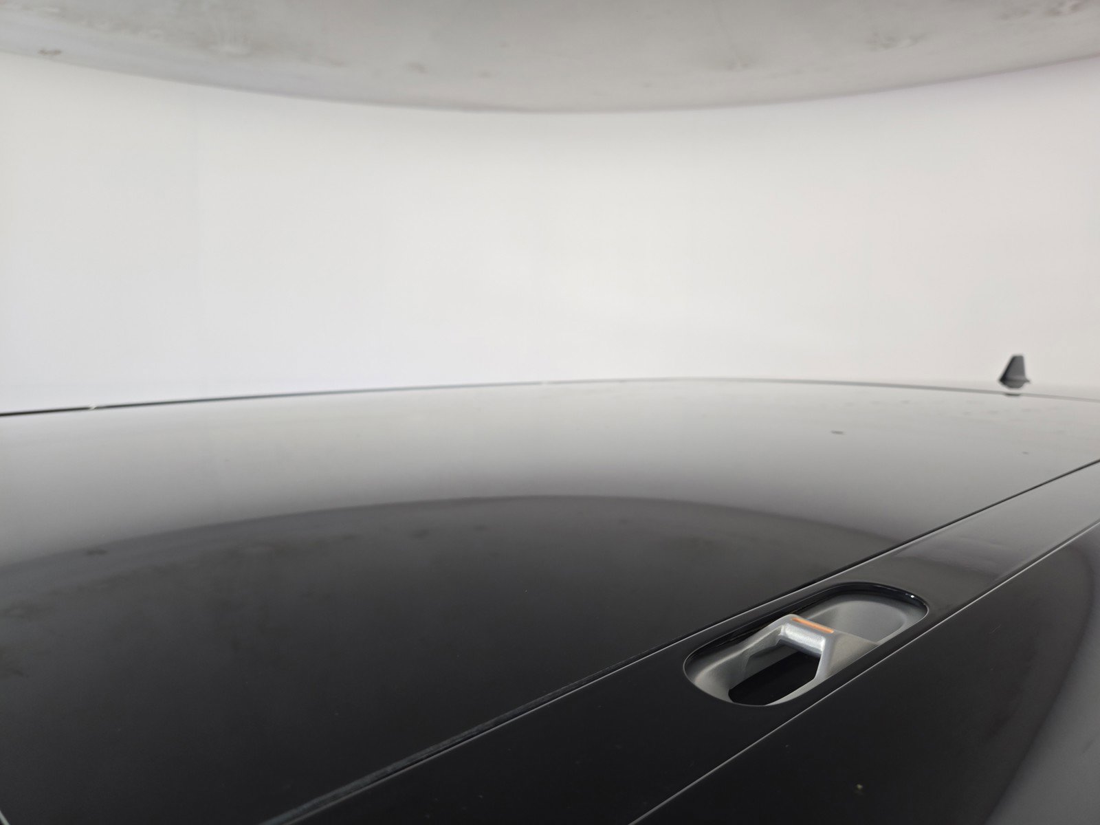 Used 2023 Rivian R1S Adventure AWD/4WD image 13