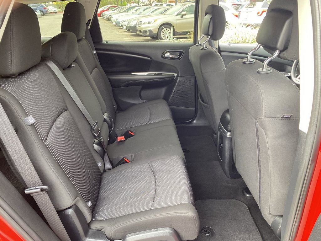 Used 2015 Dodge Journey SXT w/ Flexible Seating Group FWD image 14