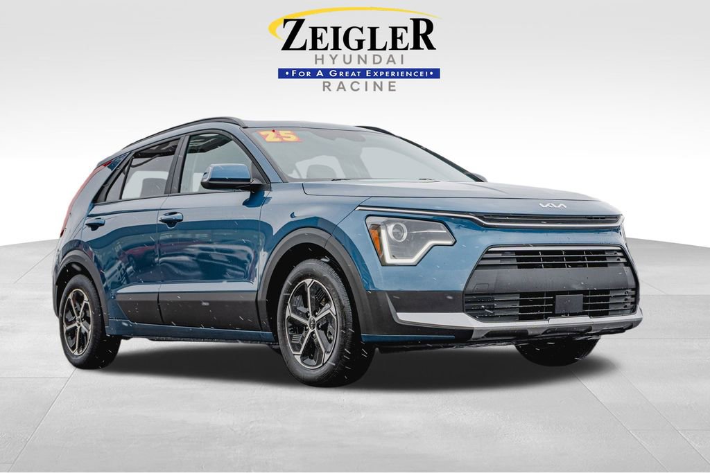 Used 2025 Kia Niro EX w/ EX Cold Weather Package