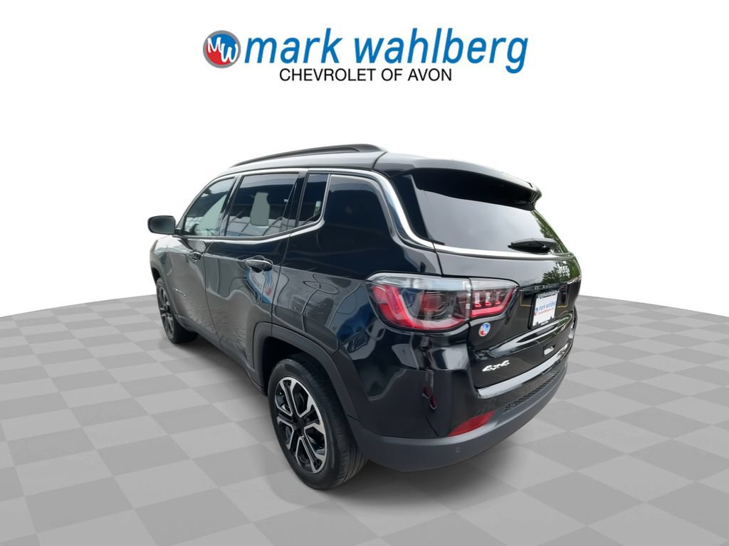 Used 2024 Jeep Compass Limited w/ Sun and Sound Group AWD/4WD image 6