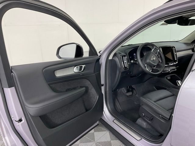 New 2026 Volvo XC40 B5 Plus w/ Protection Package Premier image 26