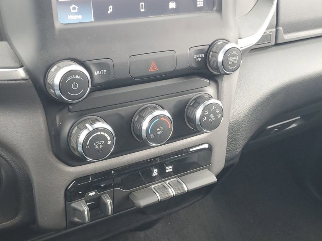 Used 2024 RAM 2500 Big Horn w/ Bed Utility Group image 22