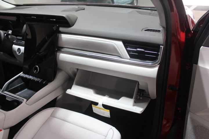 New 2026 GMC Terrain Denali AWD/4WD image 27