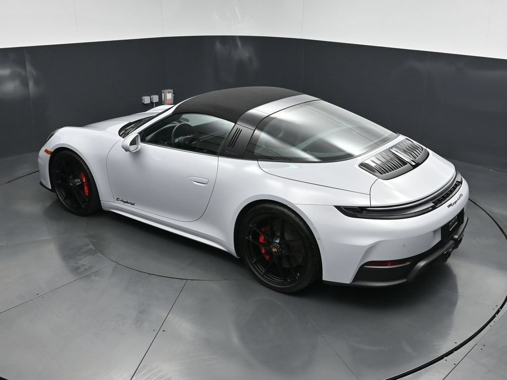 Certified 2025 Porsche 911 Targa 4 GTS AWD/4WD image 18