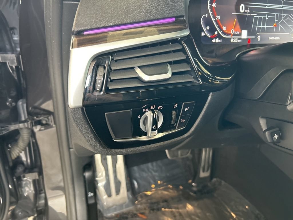 Used 2023 BMW 540i w/ M Sport Package RWD image 47