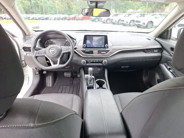 Used 2023 Nissan Altima 2.5 SV image 16