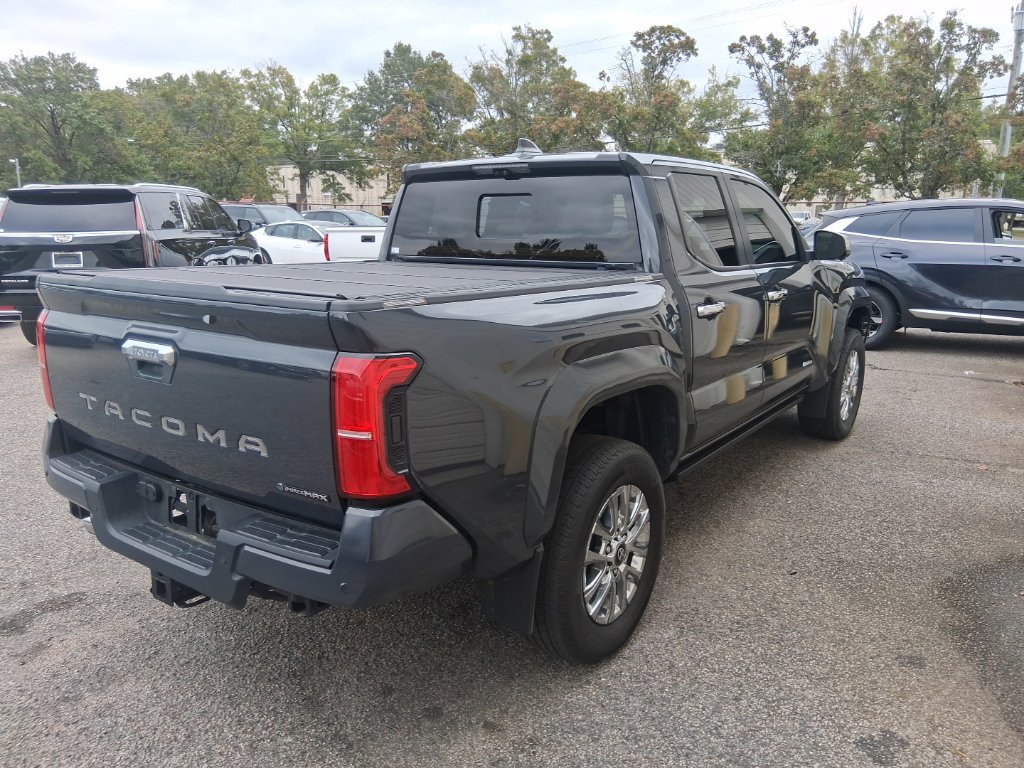 Used 2024 Toyota Tacoma Limited AWD/4WD image 4