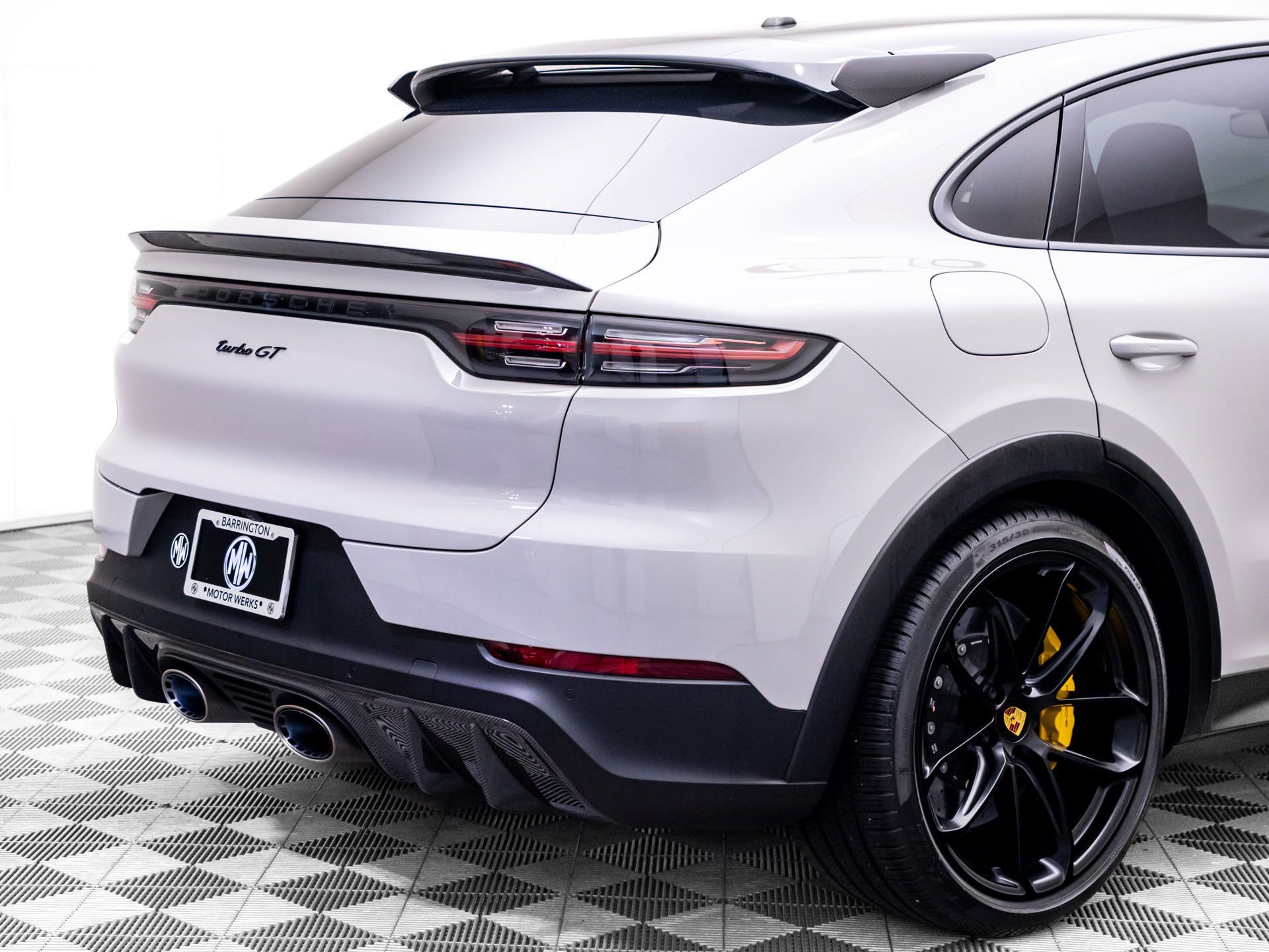Certified 2022 Porsche Cayenne Turbo GT AWD/4WD image 33