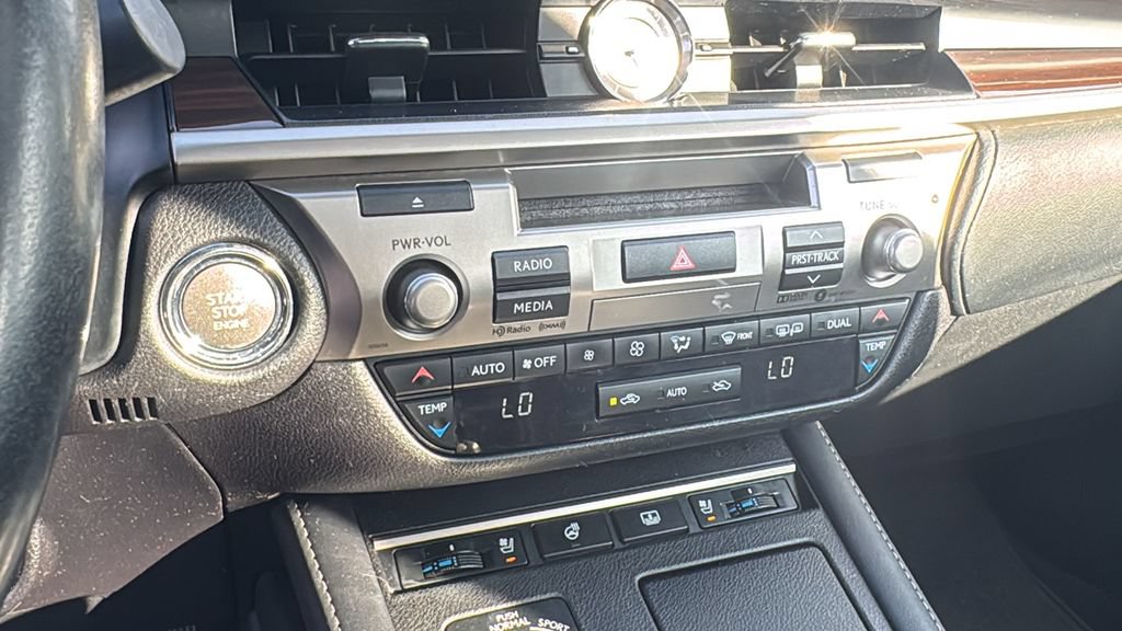 Used 2017 Lexus ES 350 w/ Luxury Package FWD image 21