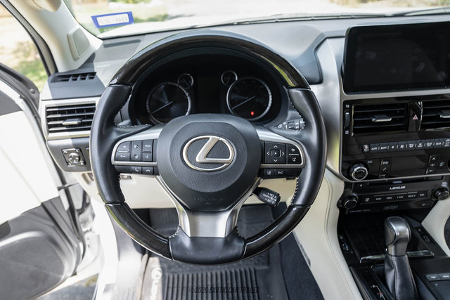 Used 2023 Lexus GX 460 Luxury w/ Sport Design Package AWD/4WD image 59