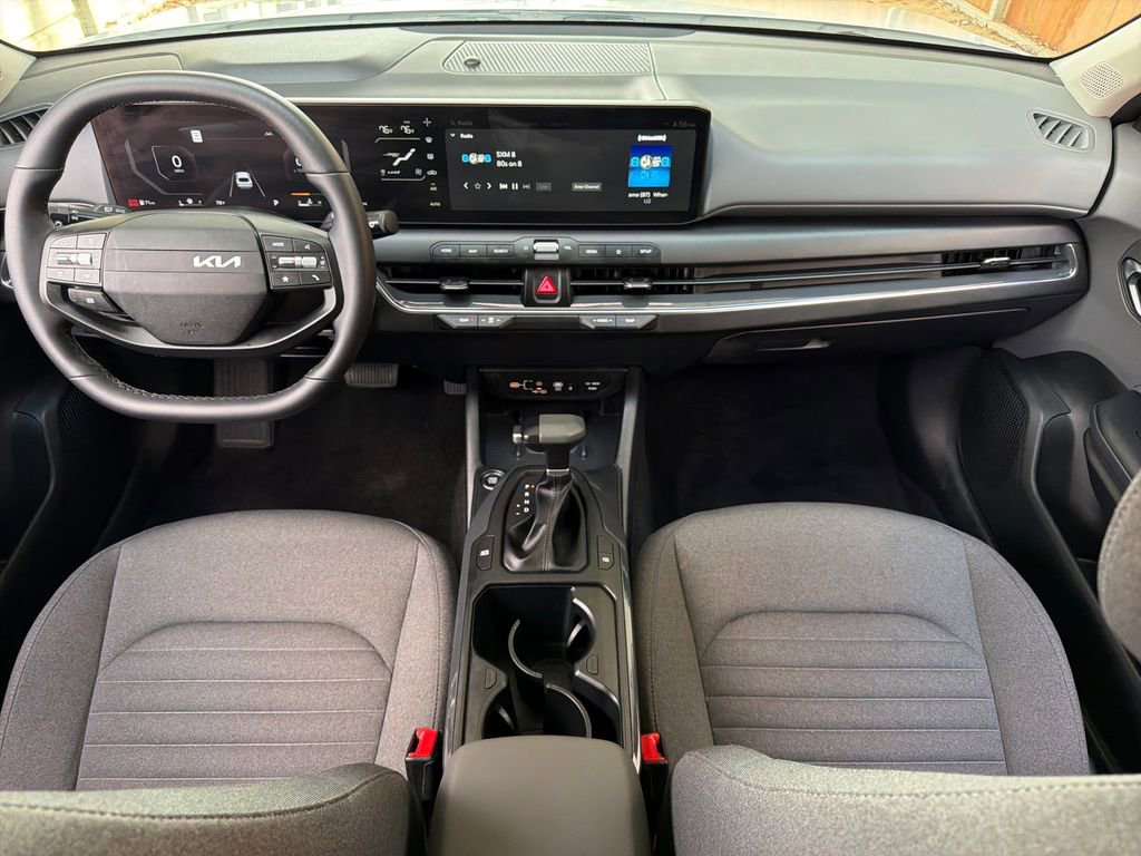 Used 2025 Kia K4 EX image 20