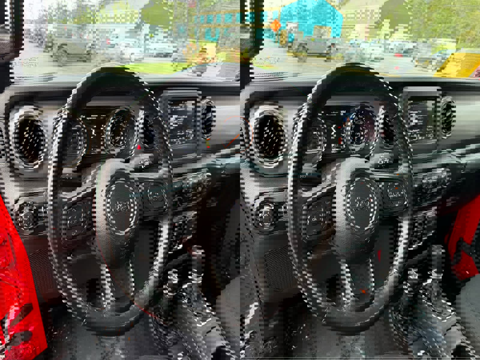 Used 2021 Jeep Gladiator Sport image 13