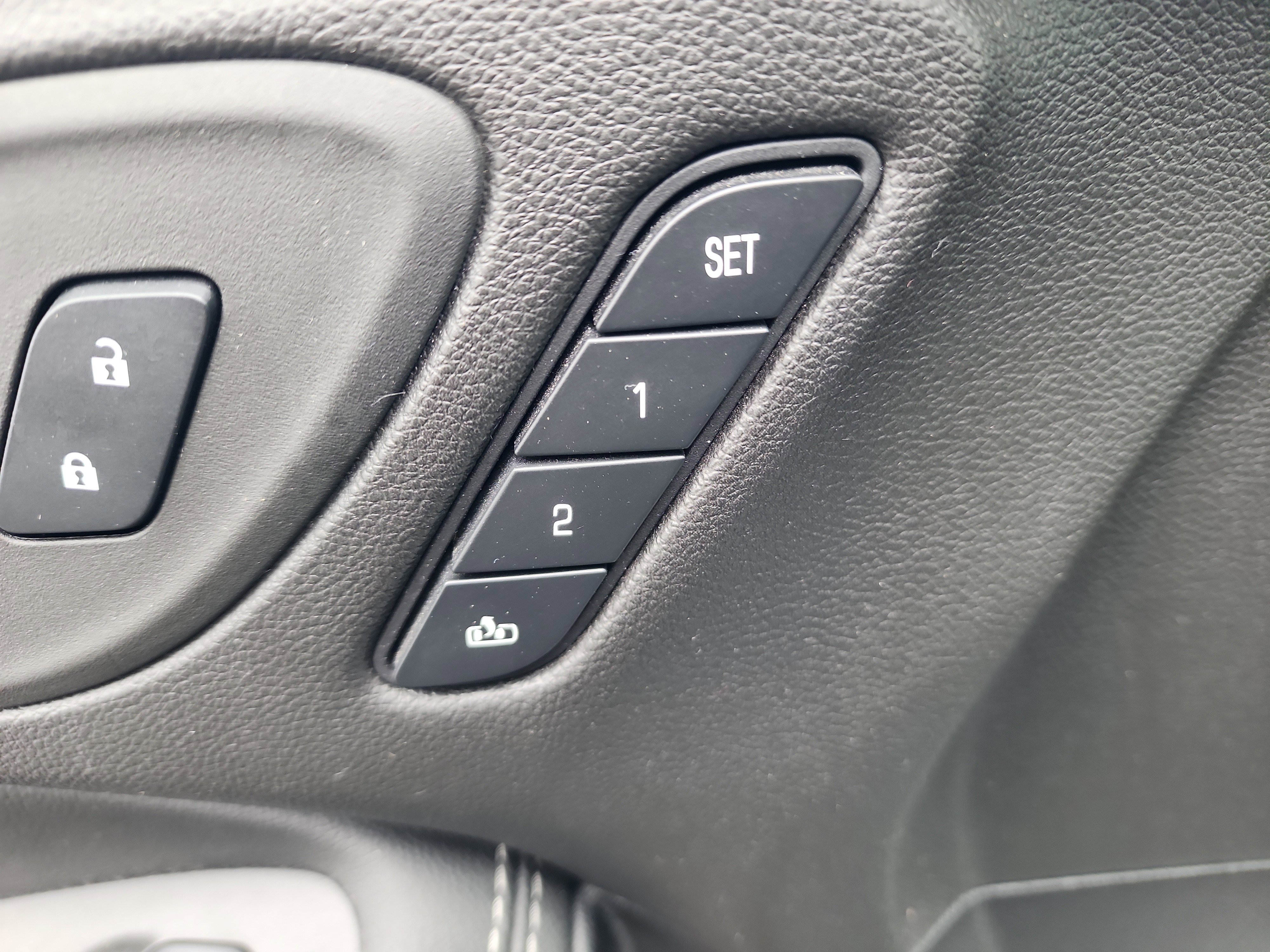 Certified 2023 Buick Encore GX Essence w/ Advanced Technology Package image 14