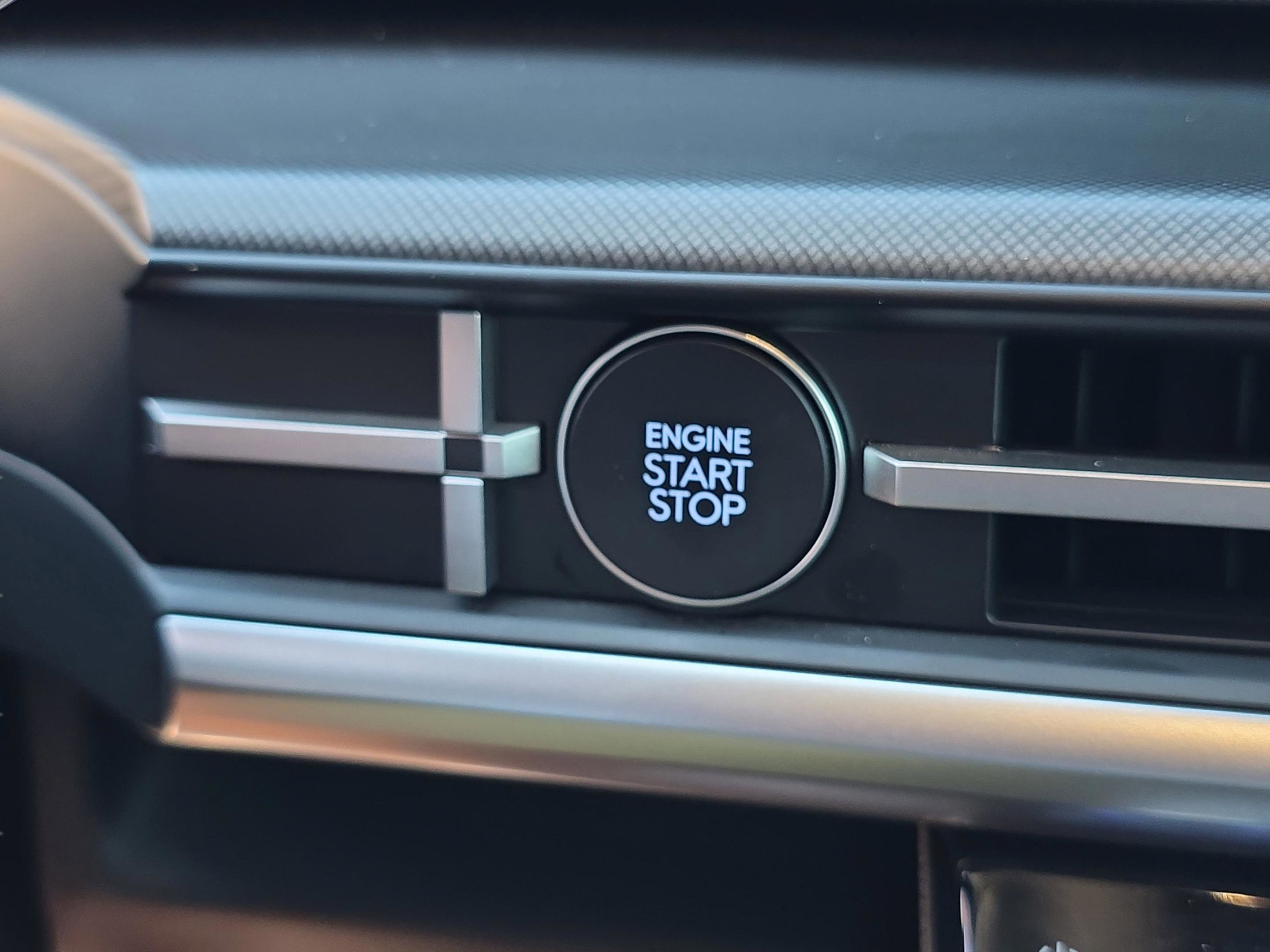 Certified 2026 Hyundai Santa Fe SEL image 28