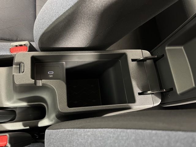 New 2025 Nissan Versa SV w/ Trunk Package image 31