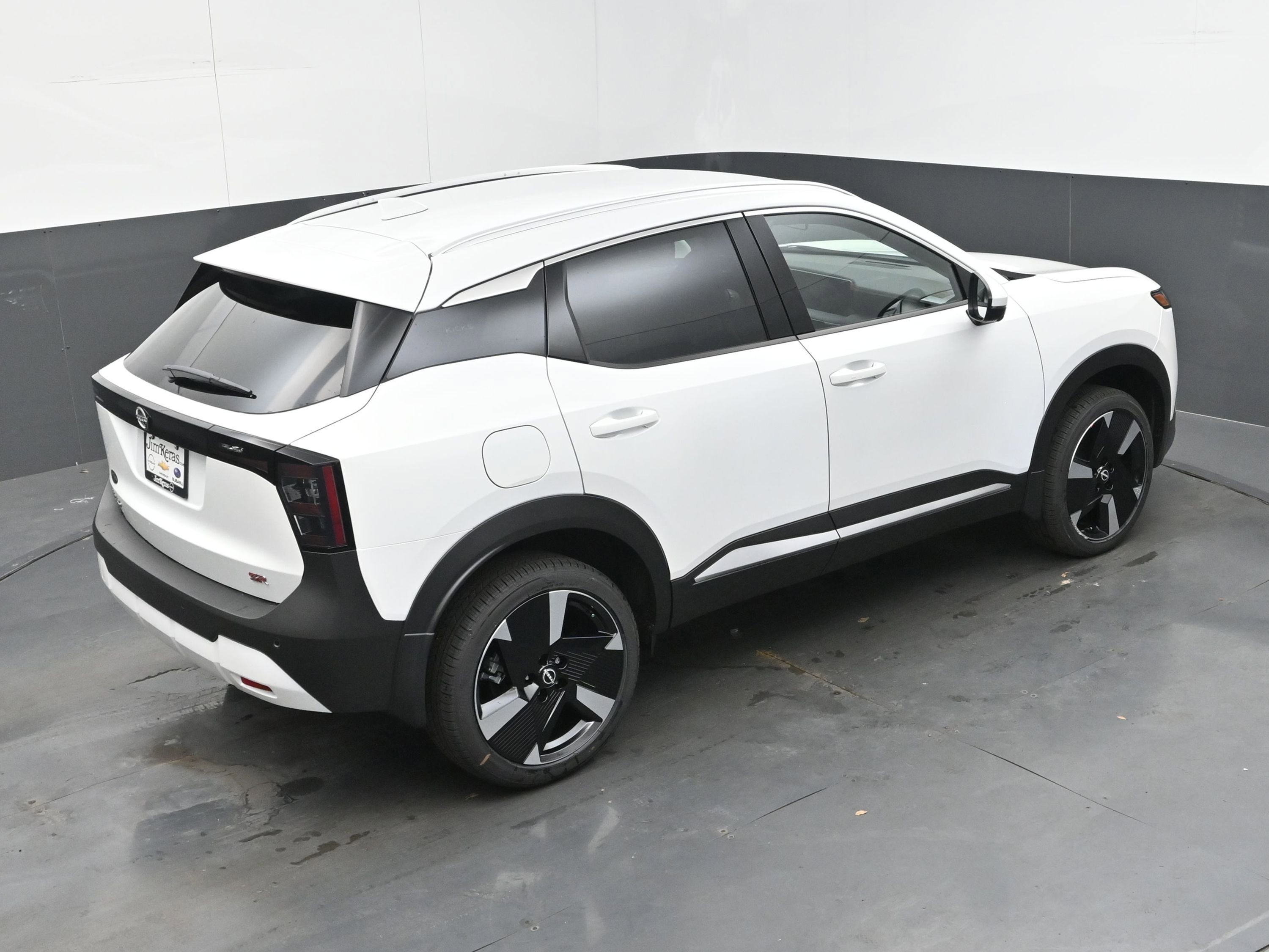 New 2025 Nissan Kicks SR image 36