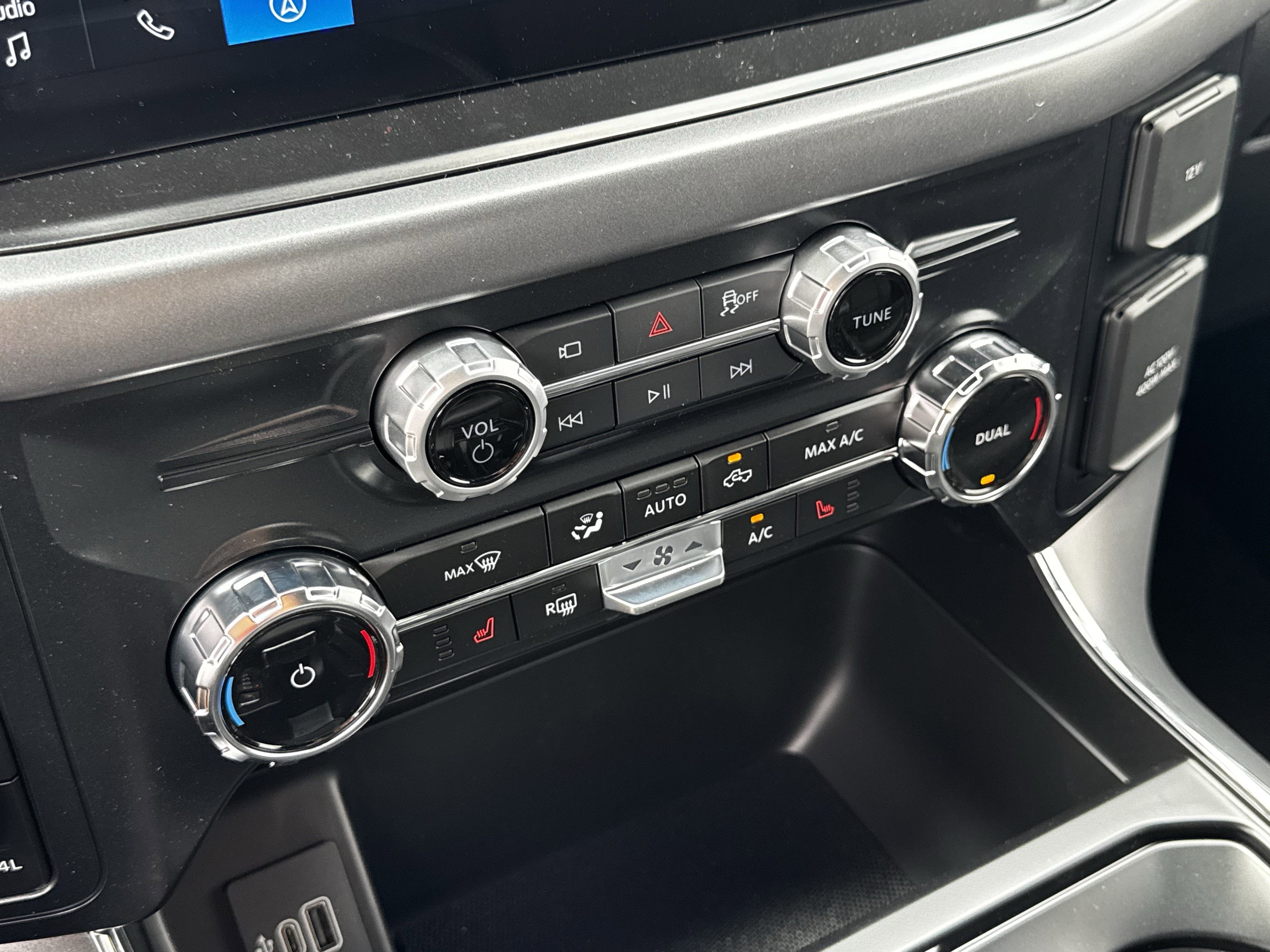 New 2026 Ford F150 XLT w/ Equipment Group 302A MID AWD/4WD image 19