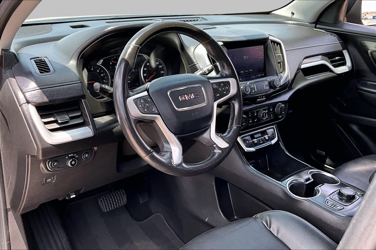 Used 2022 GMC Terrain SLT w/ Infotainment Package II FWD image 17