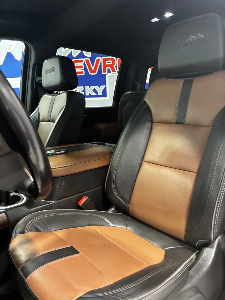 Used 2023 Chevrolet Silverado 3500 High Country AWD/4WD image 19