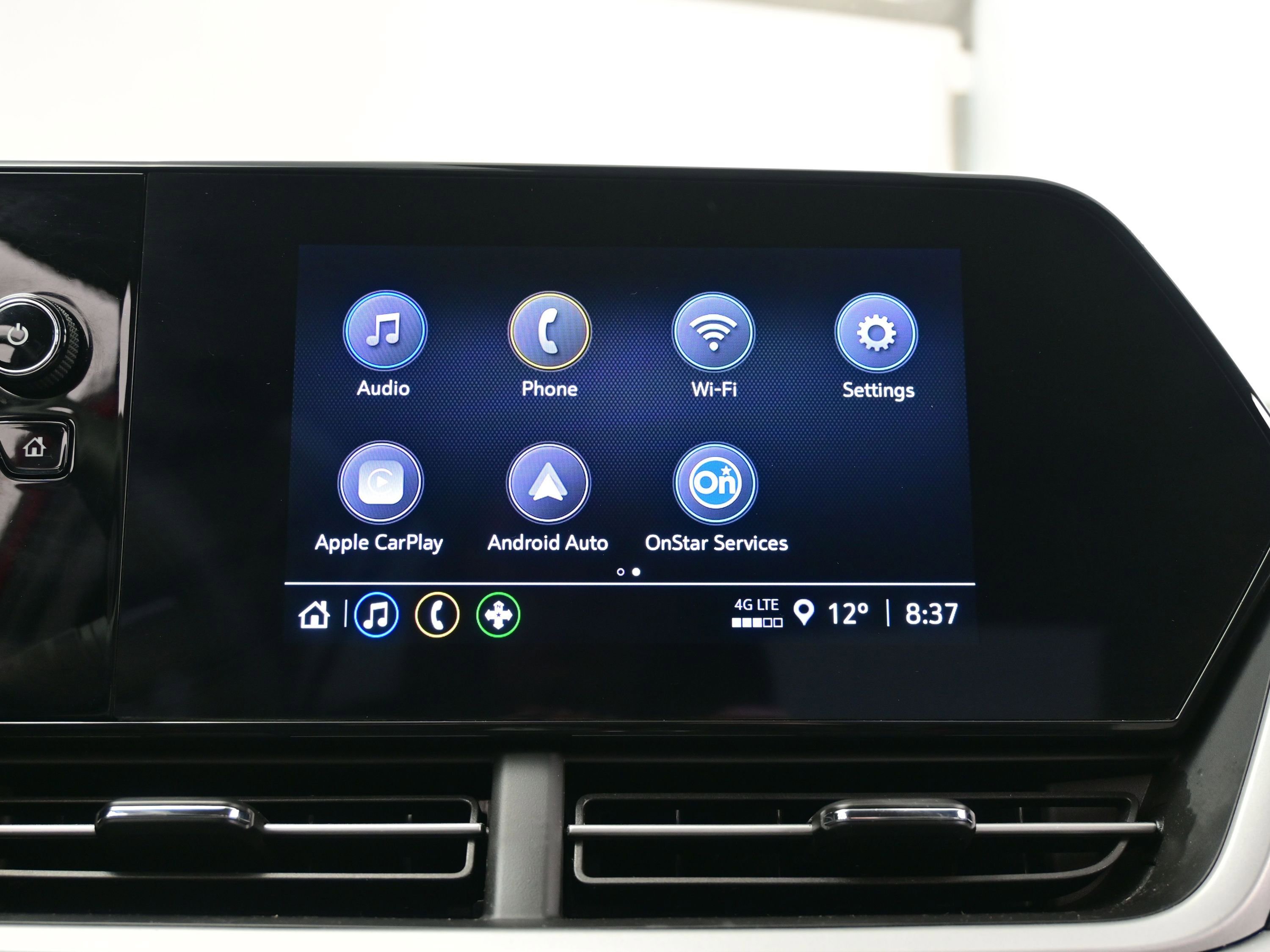 Used 2024 Chevrolet Trax LS w/ Driver Confidence Package image 18