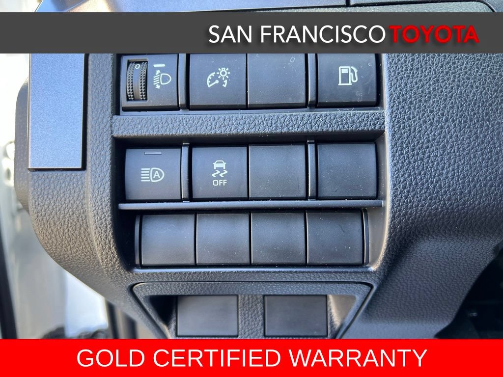 Certified 2026 Toyota 4Runner SR5 AWD/4WD image 35
