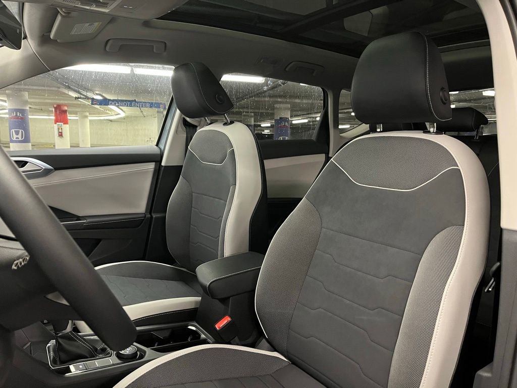 New 2026 Volkswagen Taos SE AWD/4WD image 21