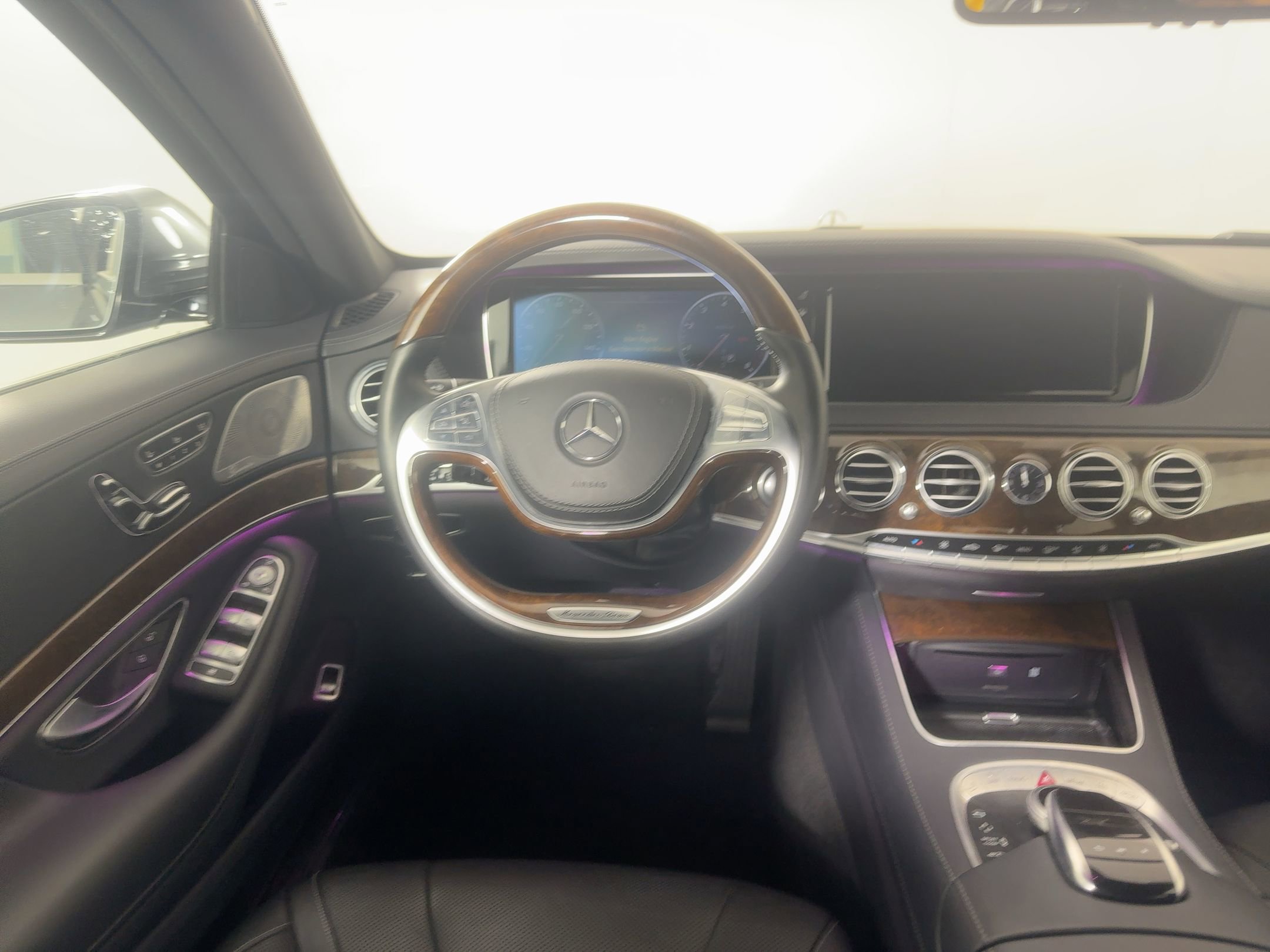 Used 2017 Mercedes-Benz S 550 4MATIC Sedan image 24