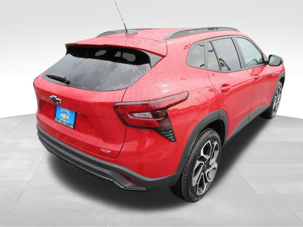 New 2026 Chevrolet Trax RS FWD image 5