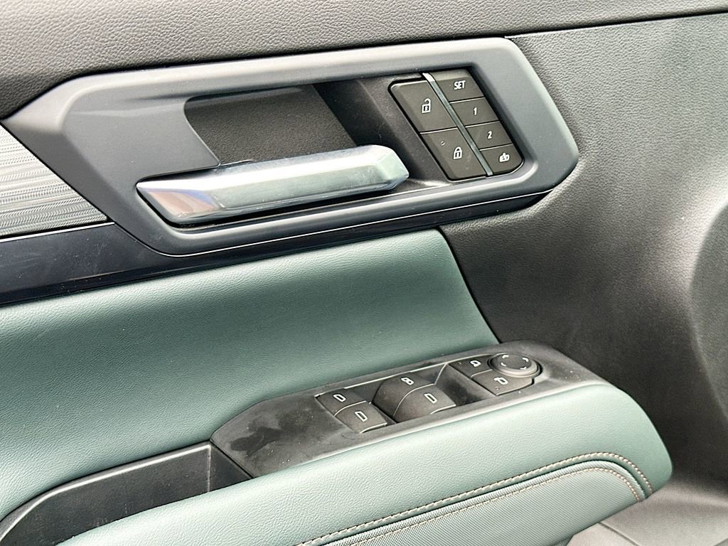 New 2026 GMC Terrain AT4 w/ Convenience Package III AWD/4WD image 21