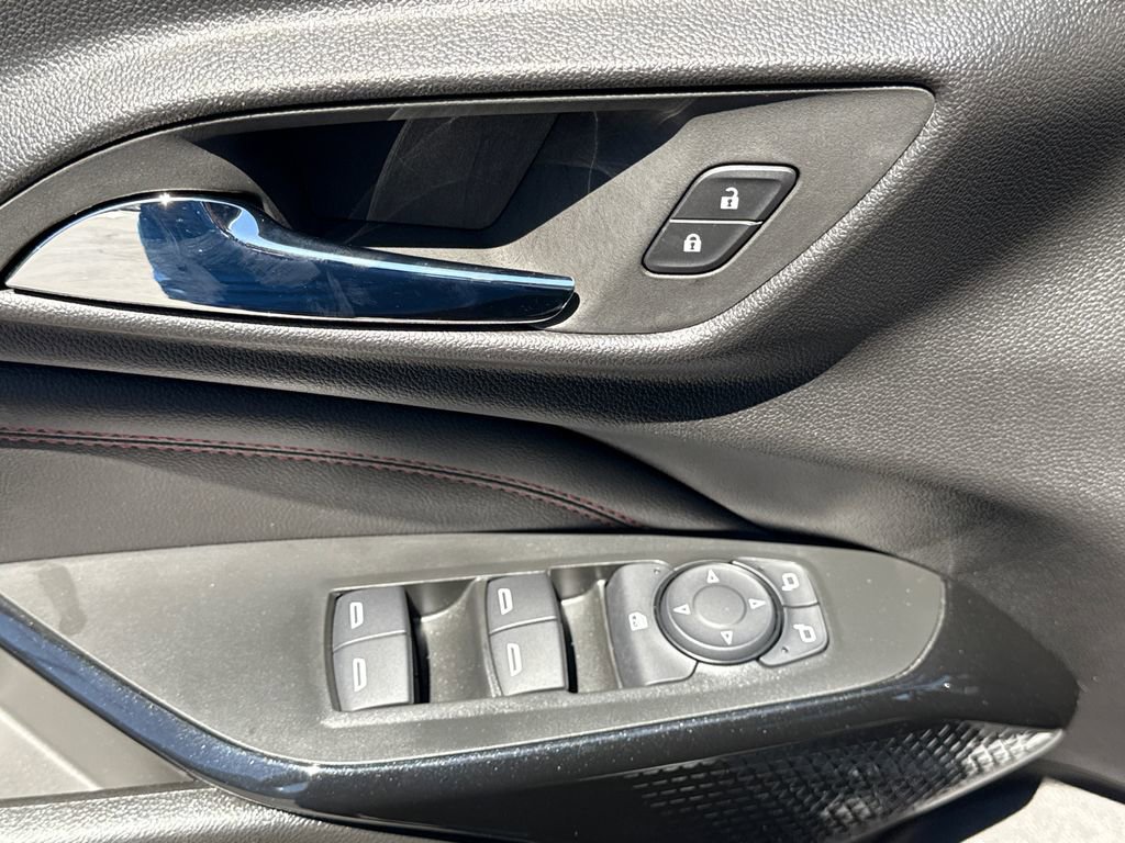 Used 2026 Chevrolet Trax RS image 23