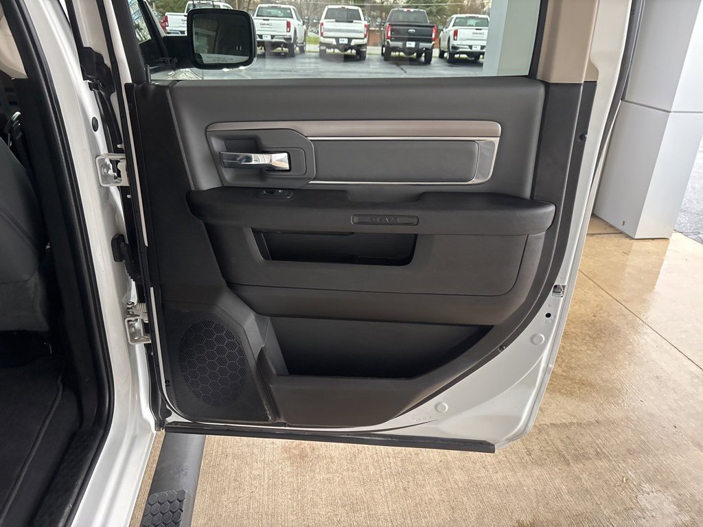 Used 2022 RAM 1500 Classic SLT w/ Electronics Convenience Group image 27