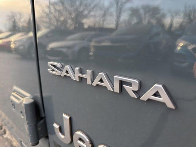 Used 2024 Jeep Wrangler Sahara w/ Technology Group image 6