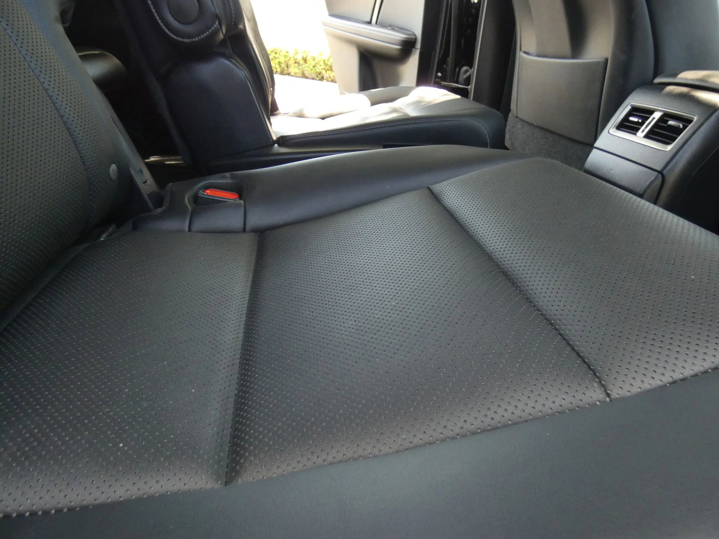 Used 2020 Lexus RX 350L FWD w/ Premium Package image 39