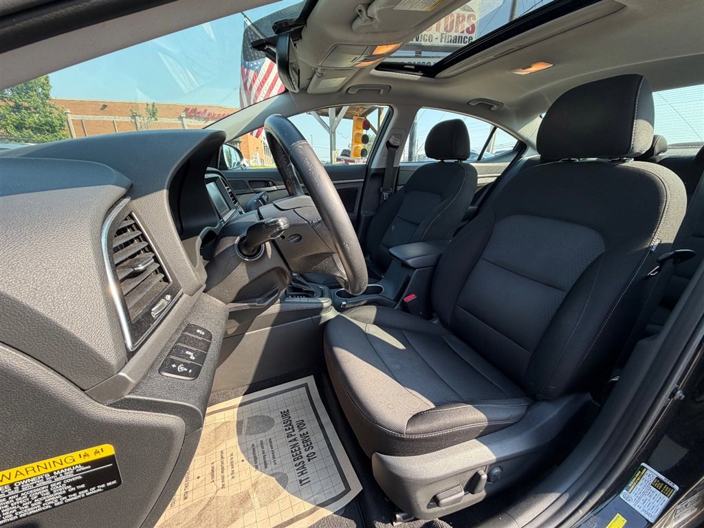 Used 2017 Hyundai Elantra Value Edition FWD image 11