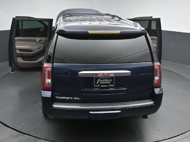 Used 2018 GMC Yukon XL Denali w/ Denali Ultimate Package AWD/4WD image 58