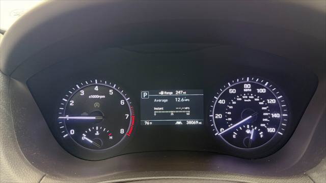 Used 2018 Genesis G80 3.8 RWD image 28