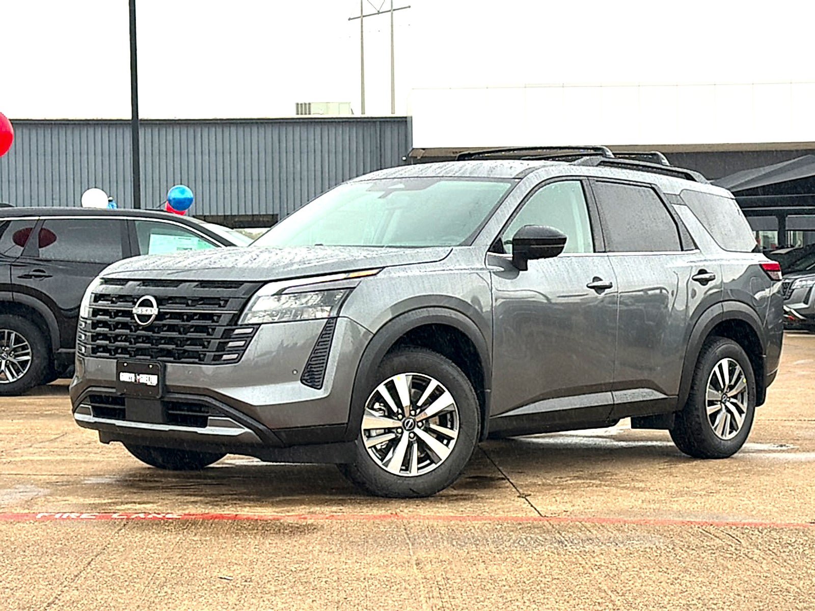 New 2026 Nissan Pathfinder SL FWD image 2
