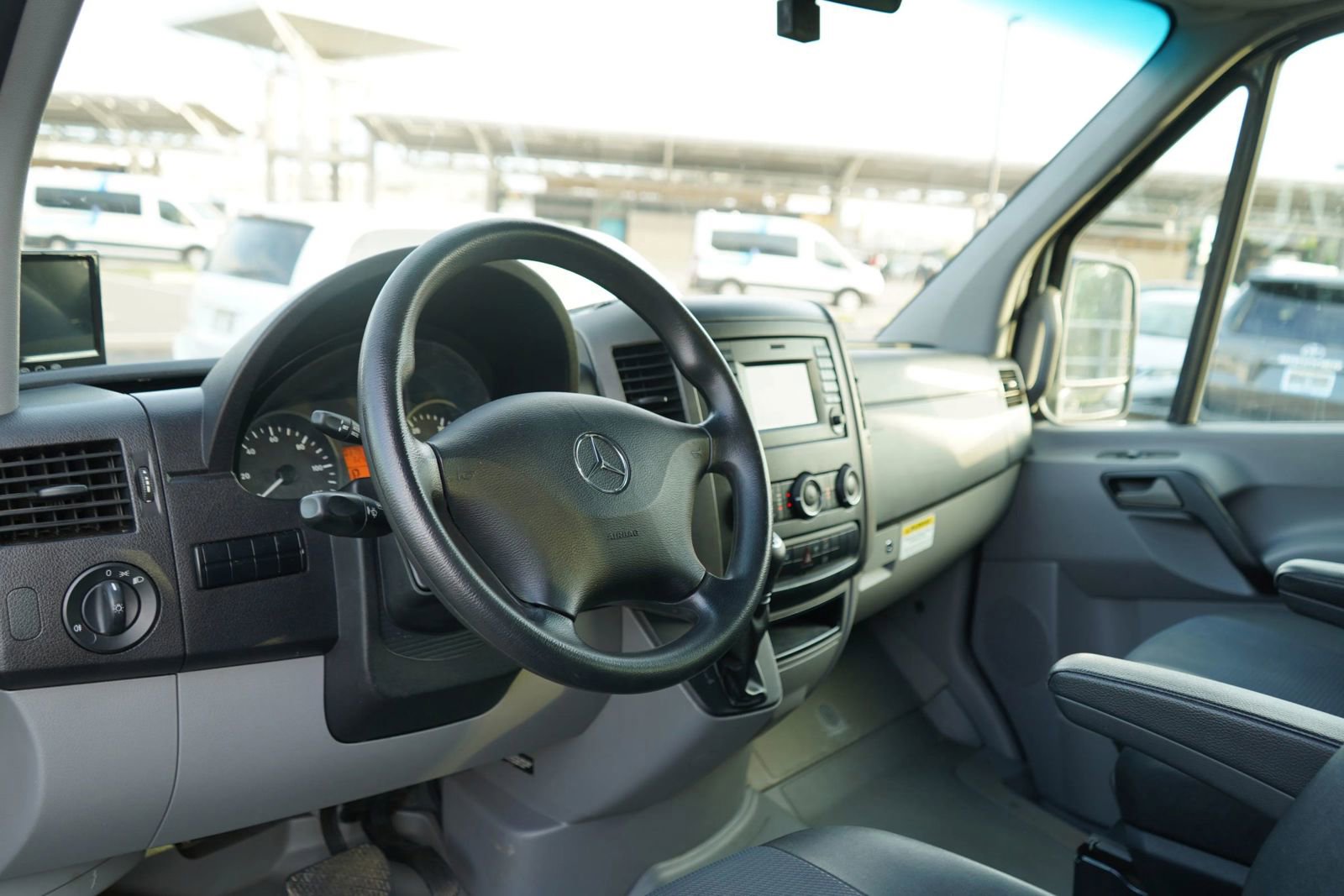 Used 2016 Mercedes-Benz Sprinter 2500 image 8