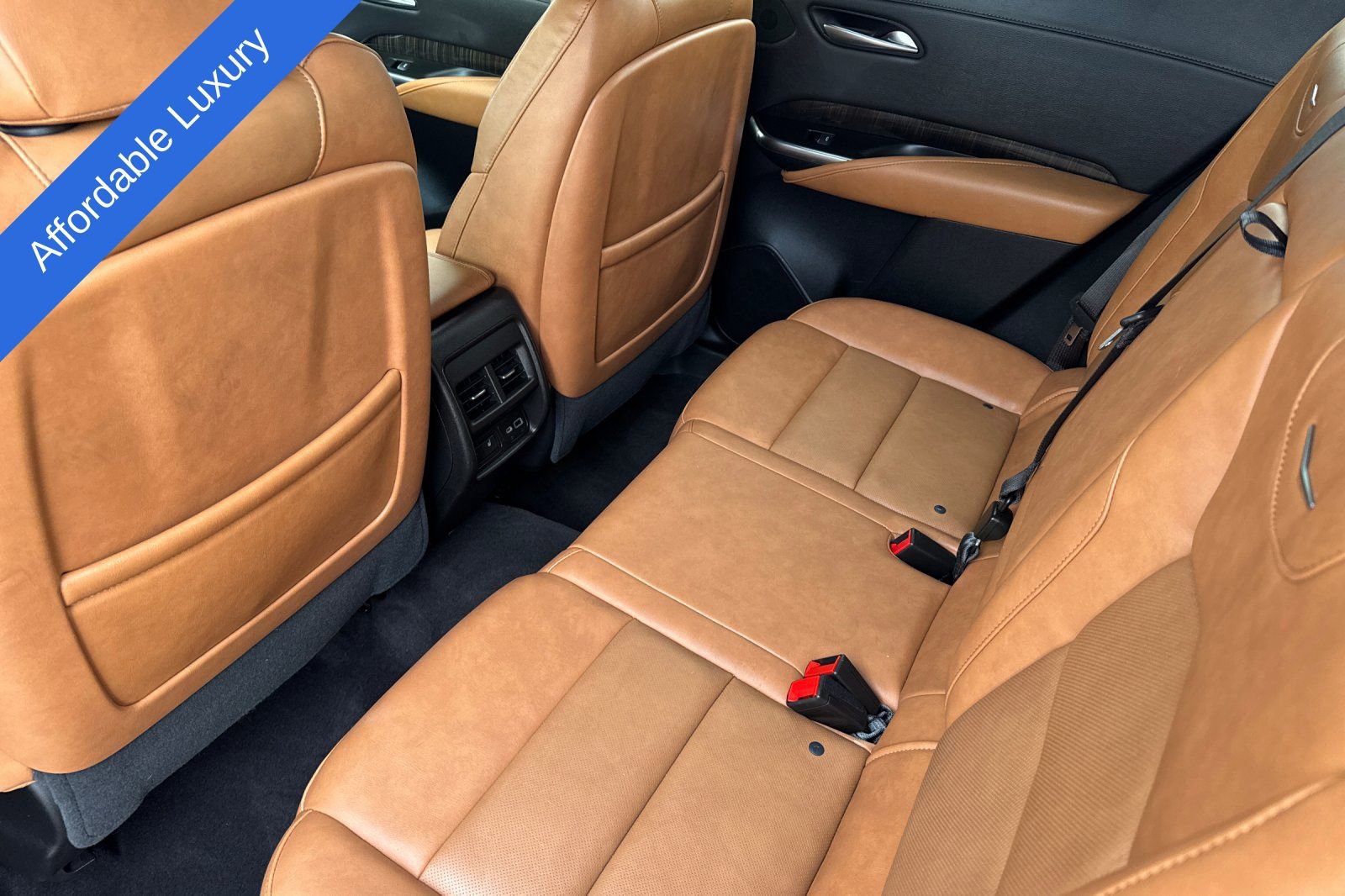 Used 2023 Cadillac XT4 Sport FWD image 12