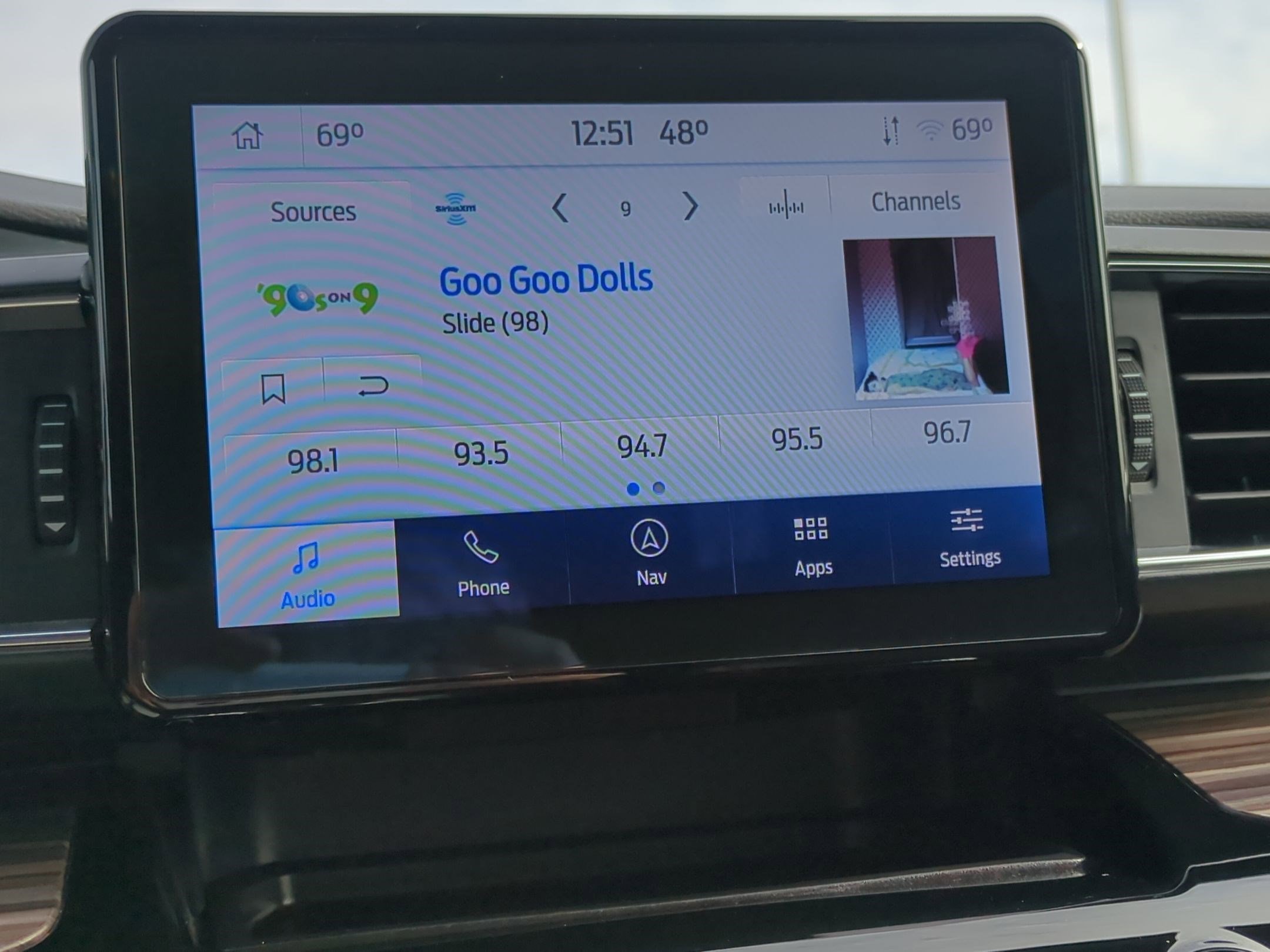 Used 2022 Ford Explorer Limited w/ Equipment Group 301A image 25